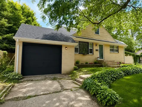2707 Hampden Court Rockford IL 61107