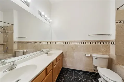 35 Thomas Court Grayslake IL 60030