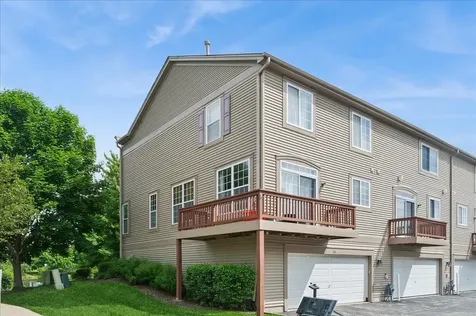 35 Thomas Court Grayslake IL 60030