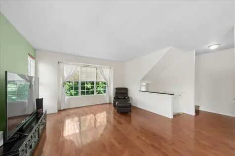 35 Thomas Court Grayslake IL 60030