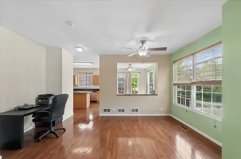 35 Thomas Court Grayslake IL 60030