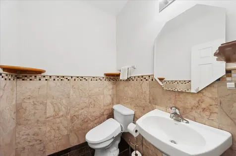 35 Thomas Court Grayslake IL 60030