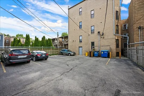 5217 North Winthrop Avenue Chicago IL 60640
