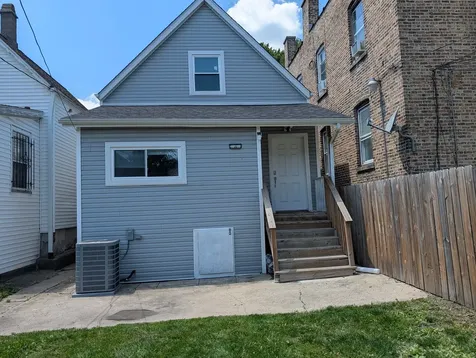 425 North Lawler Avenue Chicago IL 60644
