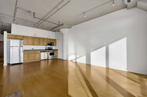 1525 South Sangamon Street Chicago IL 60608