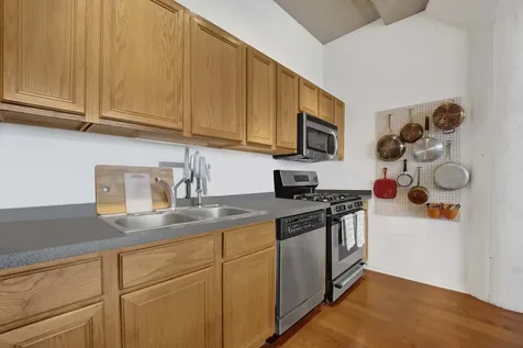 1525 South Sangamon Street Chicago IL 60608