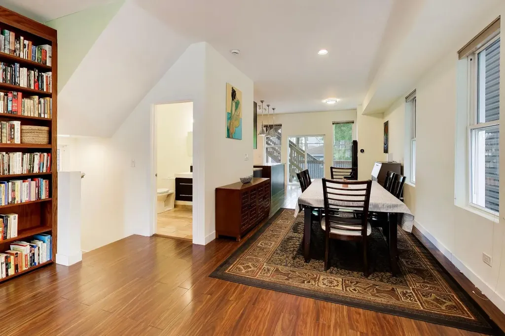 3526 West Mclean Avenue Chicago IL 60647