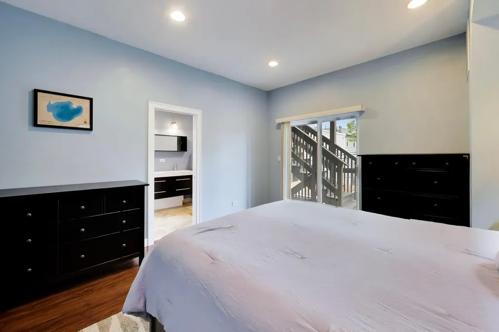 3526 West Mclean Avenue Chicago IL 60647