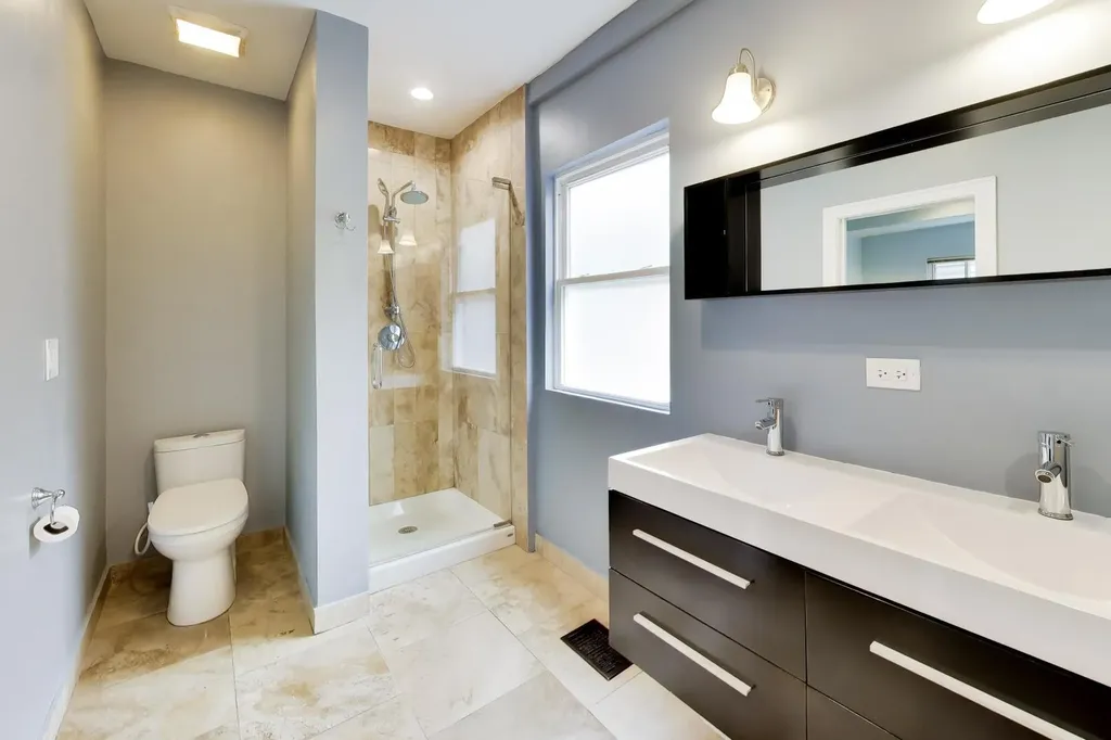 3526 West Mclean Avenue Chicago IL 60647