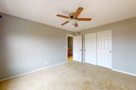214 Cassidy Lane Elgin IL 60124