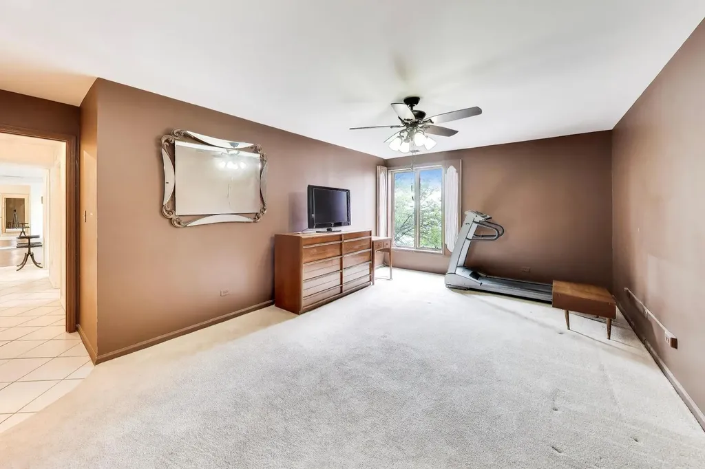 9558 Gross Point Road Skokie IL 60076