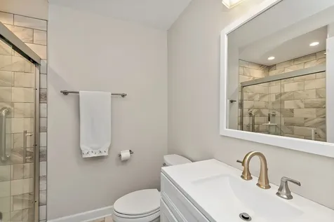 256 Thornhill Lane Lake Barrington IL 60010