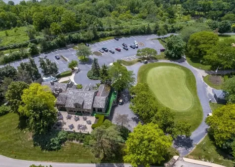 256 Thornhill Lane Lake Barrington IL 60010