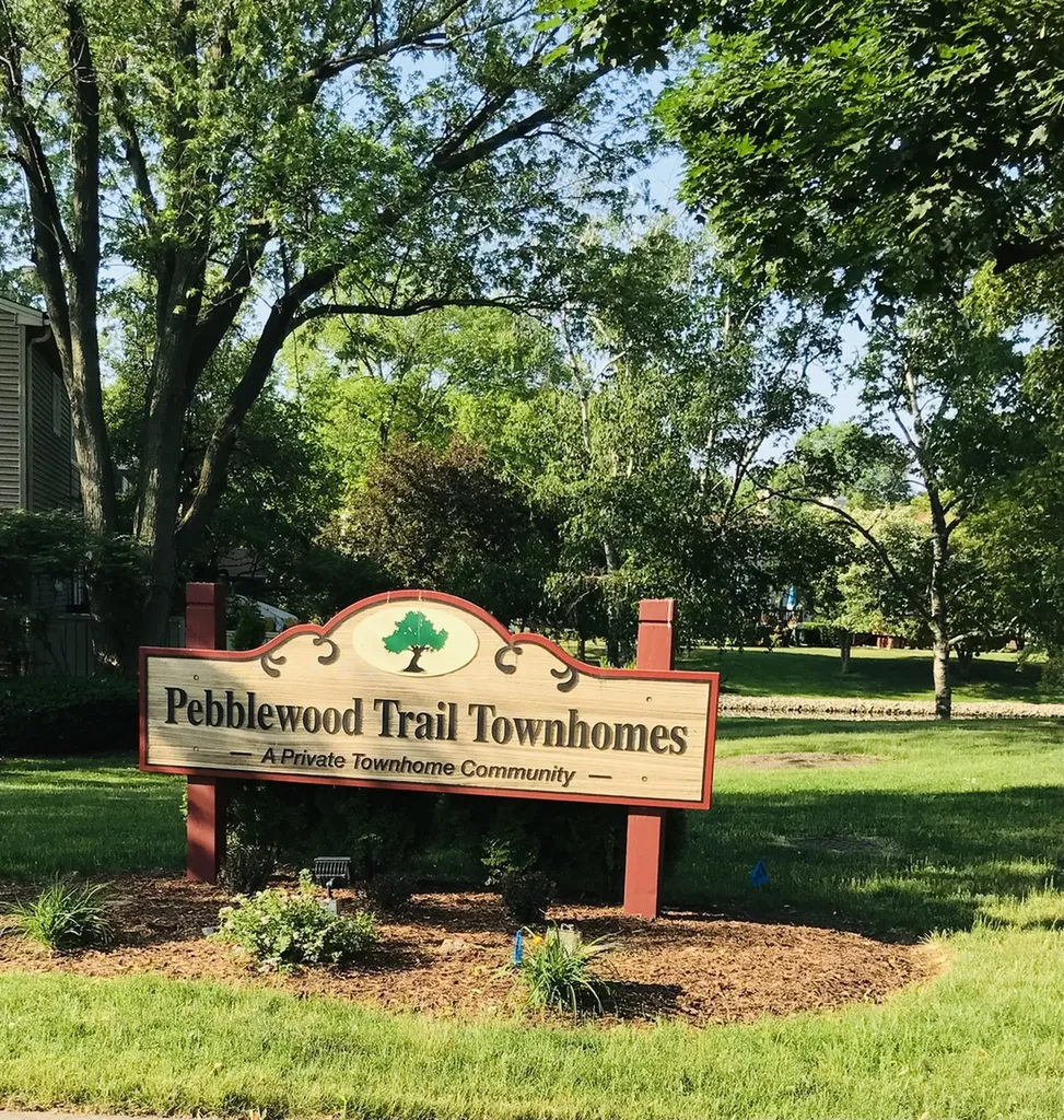 12 Pebblewood Trail Naperville IL 60563