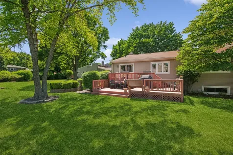 12 Pebblewood Trail Naperville IL 60563
