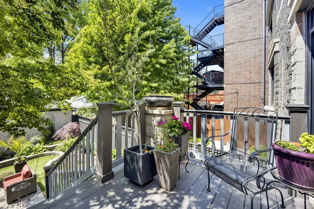 828 South Bell Avenue Chicago IL 60612