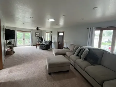 1043 West Mill Street Kewanee IL 61443