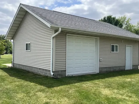 1043 West Mill Street Kewanee IL 61443