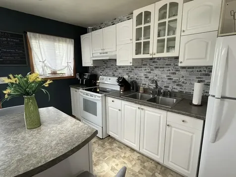 1043 West Mill Street Kewanee IL 61443