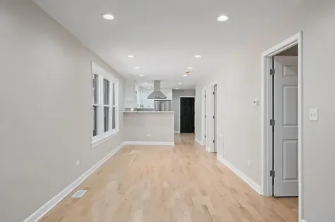 8613 South Colfax Avenue Chicago IL 60617