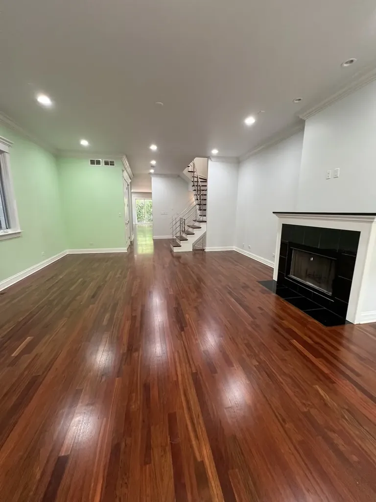 2635 West Iowa Street Chicago IL 60622