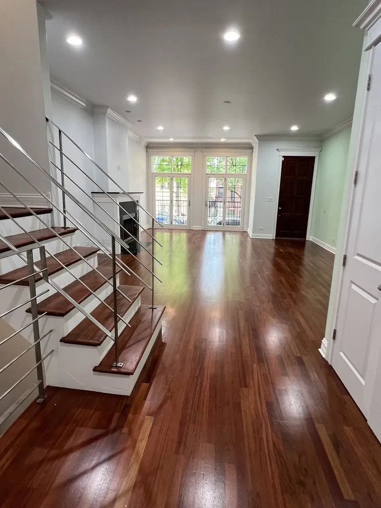 2635 West Iowa Street Chicago IL 60622
