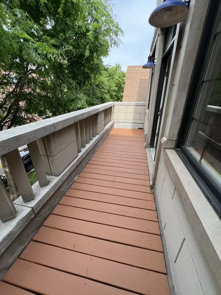 2635 West Iowa Street Chicago IL 60622