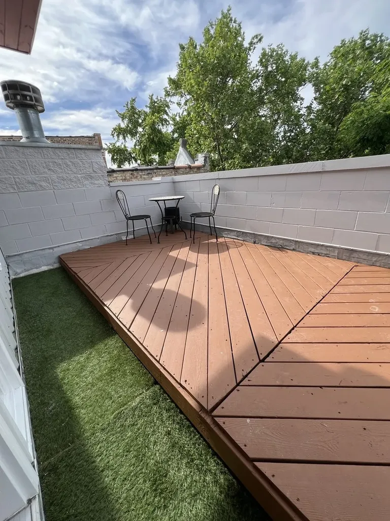 2635 West Iowa Street Chicago IL 60622