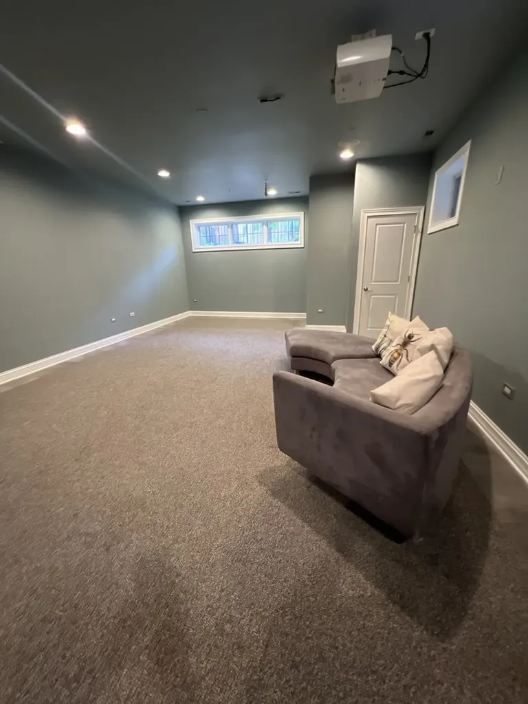 2635 West Iowa Street Chicago IL 60622
