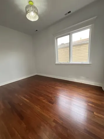 2635 West Iowa Street Chicago IL 60622