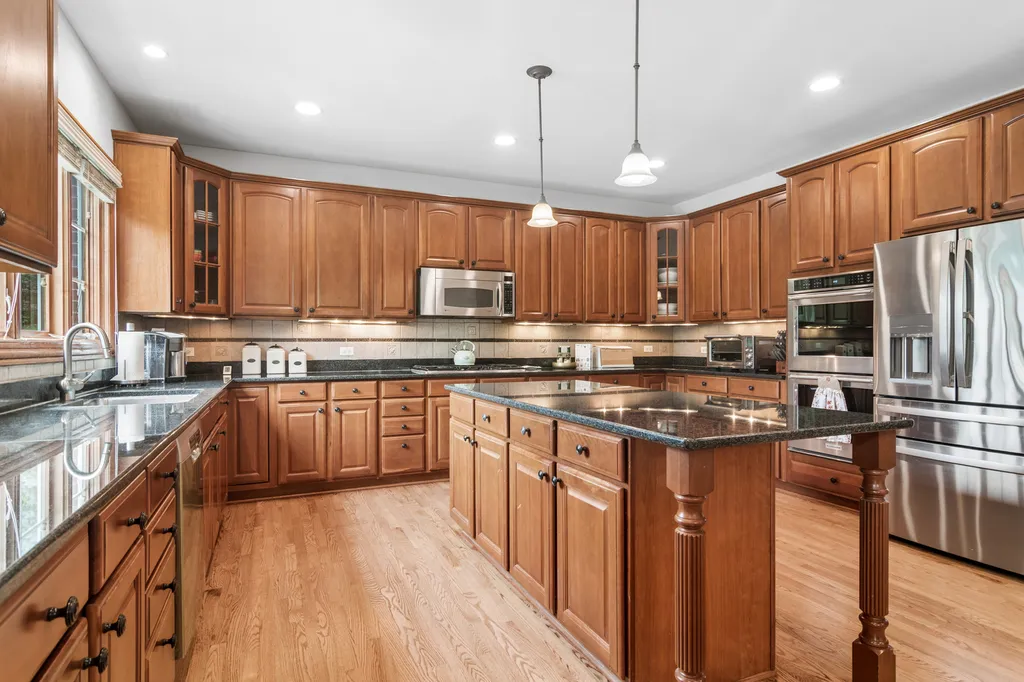 775 John Court Lake Zurich IL 60047