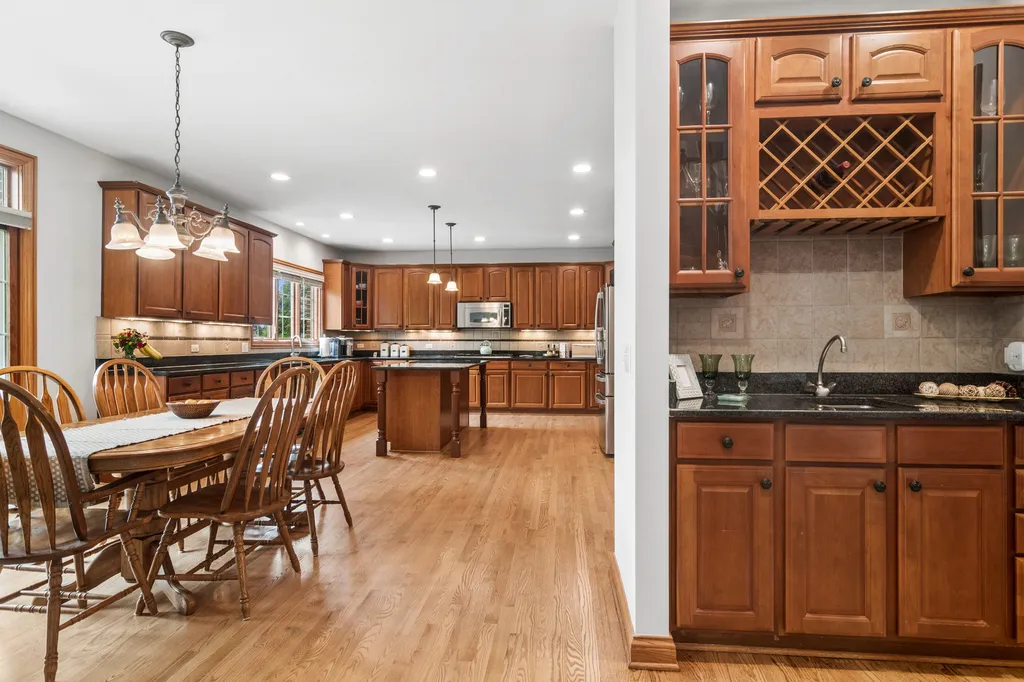 775 John Court Lake Zurich IL 60047