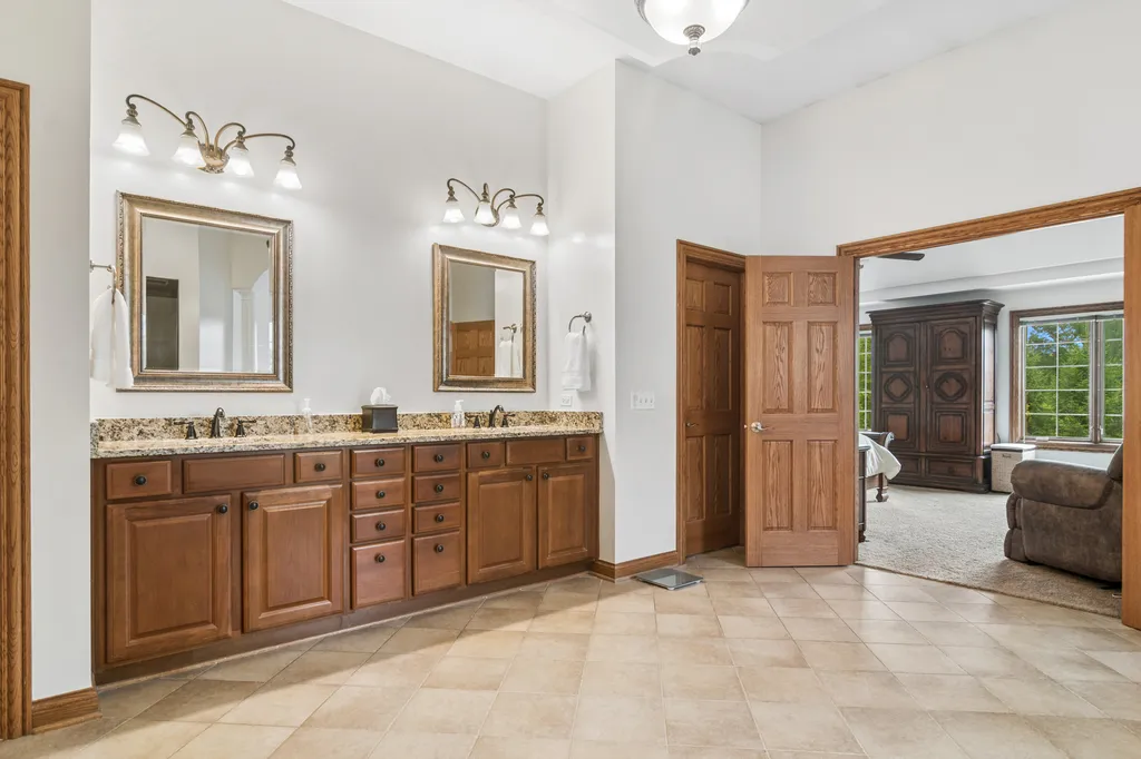 775 John Court Lake Zurich IL 60047