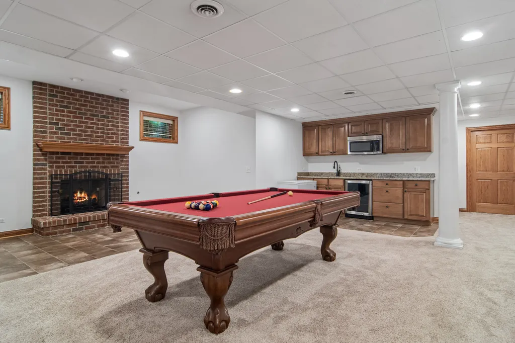 775 John Court Lake Zurich IL 60047