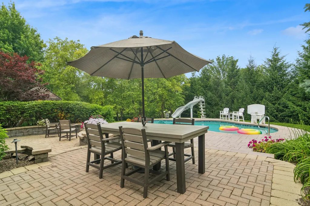 775 John Court Lake Zurich IL 60047