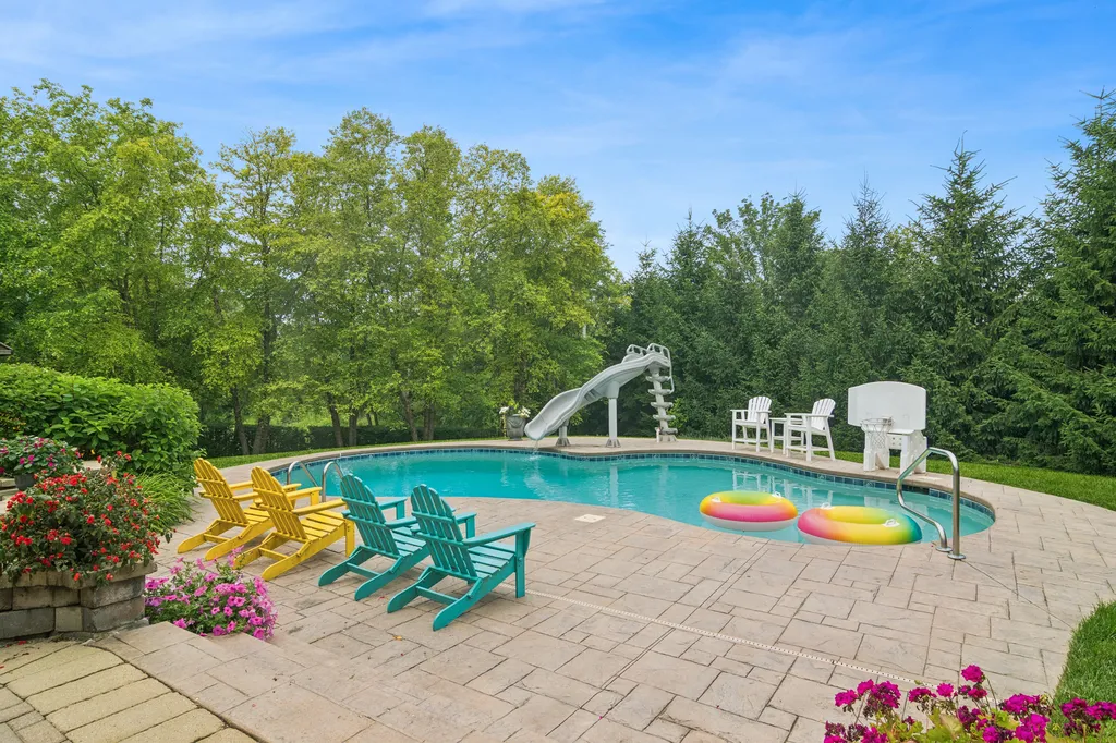 775 John Court Lake Zurich IL 60047