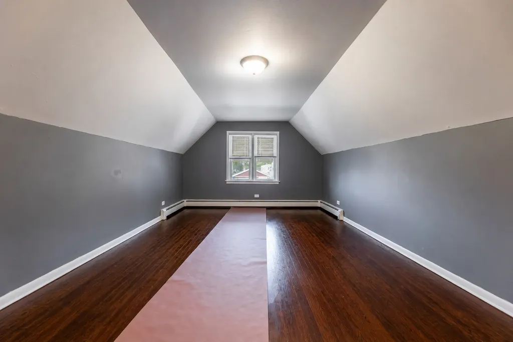 6519 South Oakley Avenue Chicago IL 60636