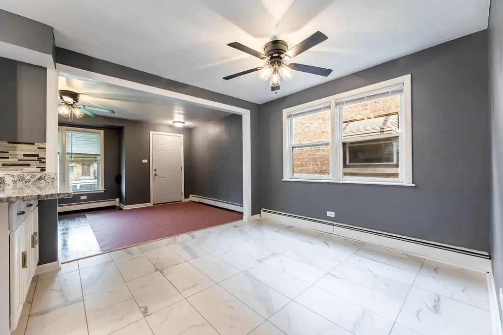 6519 South Oakley Avenue Chicago IL 60636
