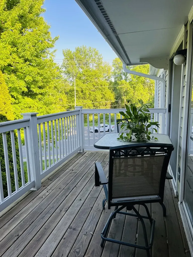 27 Exeter Court Naperville IL 60565