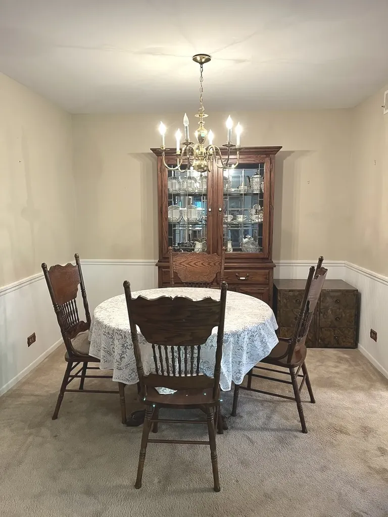 27 Exeter Court Naperville IL 60565