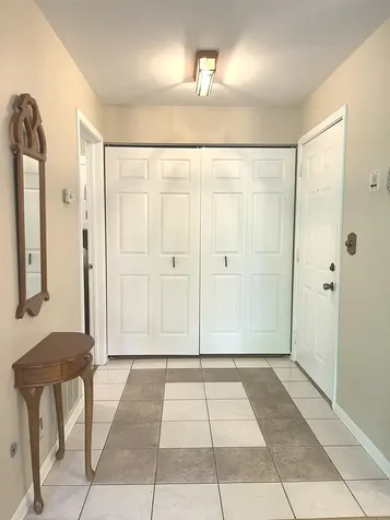 27 Exeter Court Naperville IL 60565