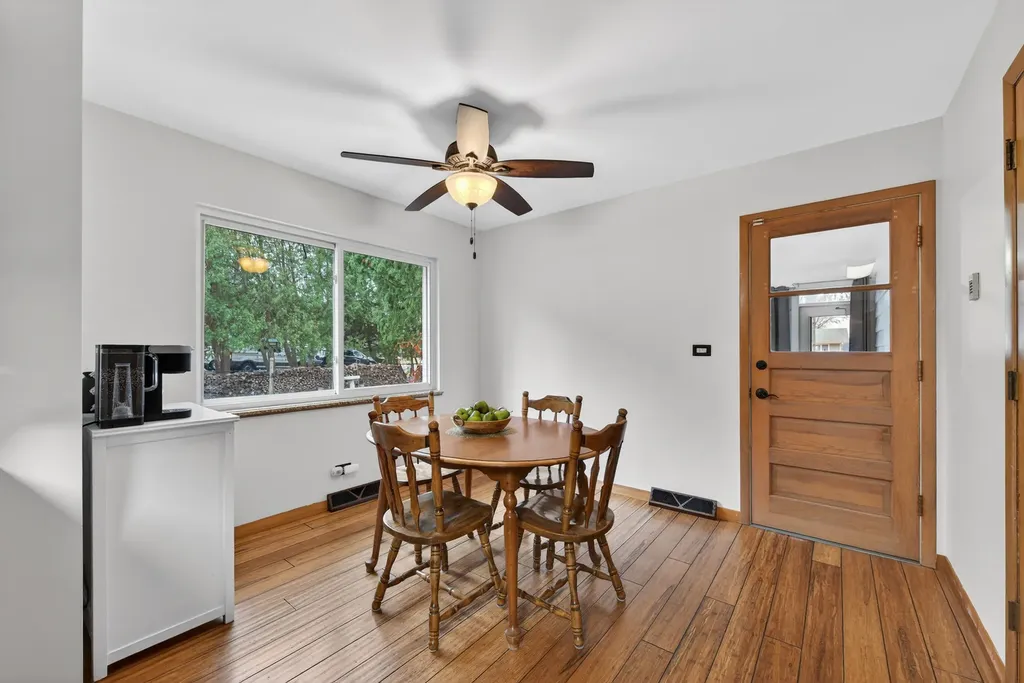 28W075 Aurora Avenue Naperville IL 60540