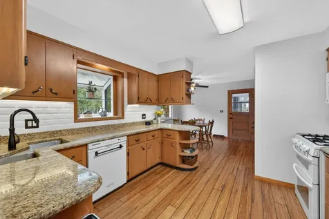 28W075 Aurora Avenue Naperville IL 60540
