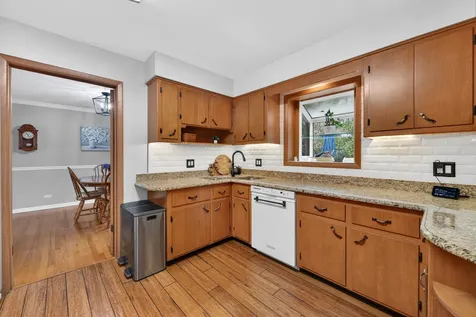 28W075 Aurora Avenue Naperville IL 60540