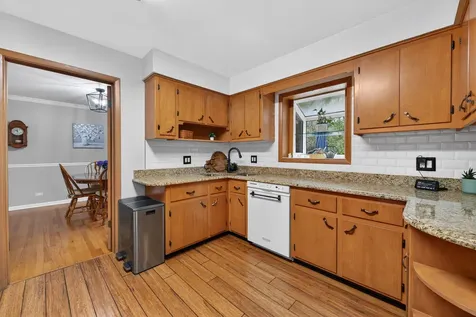 28W075 Aurora Avenue Naperville IL 60540
