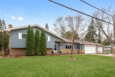28W075 Aurora Avenue Naperville IL 60540