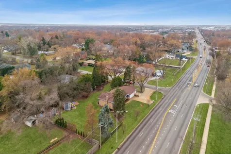 28W075 Aurora Avenue Naperville IL 60540