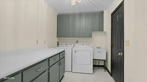 72 Hunter Lane Bristol IL 60512