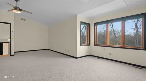 72 Hunter Lane Bristol IL 60512