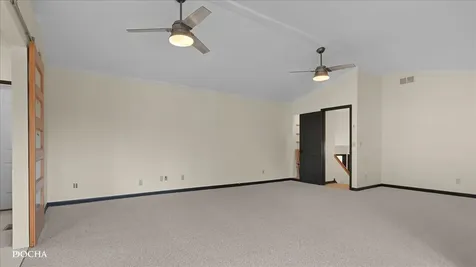 72 Hunter Lane Bristol IL 60512